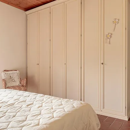 Casale Panoramico Vinombrosa * Chianni